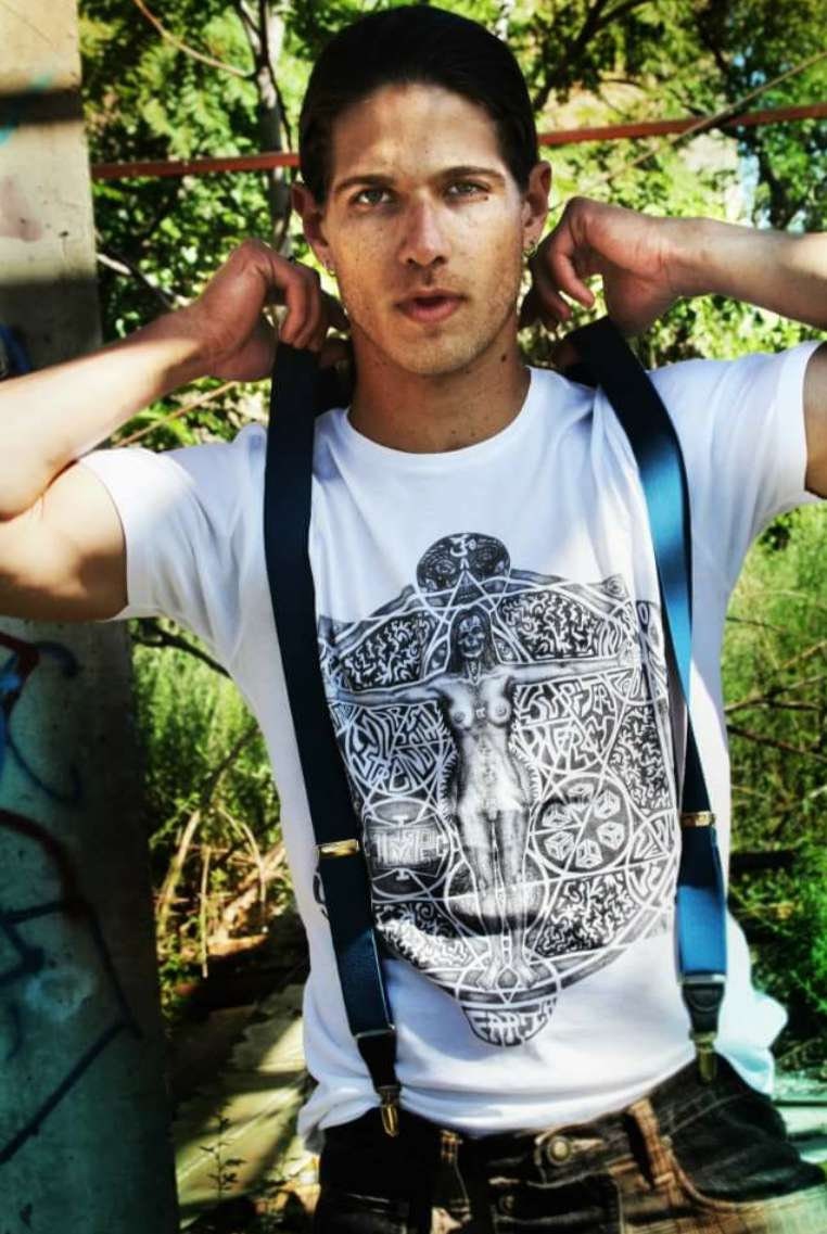 Unisex Vintage Organic Cotton t-shirt with Universal Oneness Design