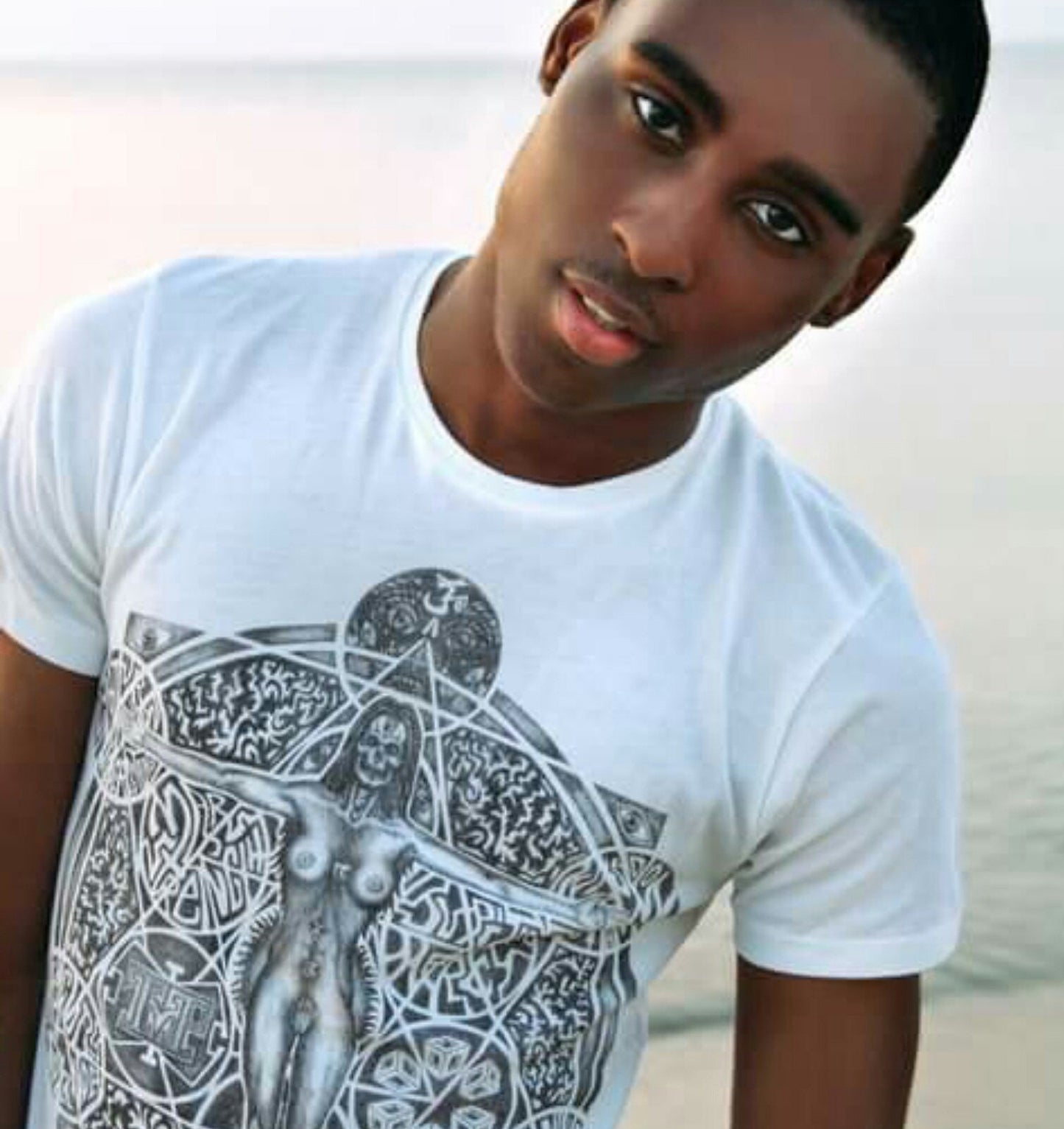 Unisex Vintage Organic Cotton t-shirt with Universal Oneness Design